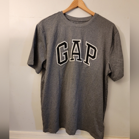 GAP Charcoal Short Sleeve Tee - Picture 1 of 3